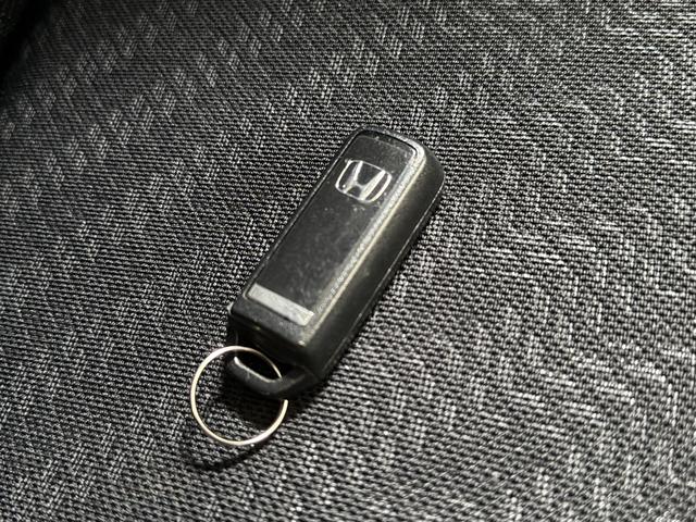 Ｎ－ＢＯＸカスタム Ｇ・Ｌパッケージ　保証付　修復歴無　ＥＴＣ　ＰＳＤ　ＨＤＤナビ　フルセグＴＶ　ＤＶＤ　ＥＳＣ　ＨＩＤオートライト　フォグ　Ｐスタート　Ａストップ　オートエアコン　スマートキー　純正１４インチＡＷ　ウィンカー付電格ミラー（79枚目）