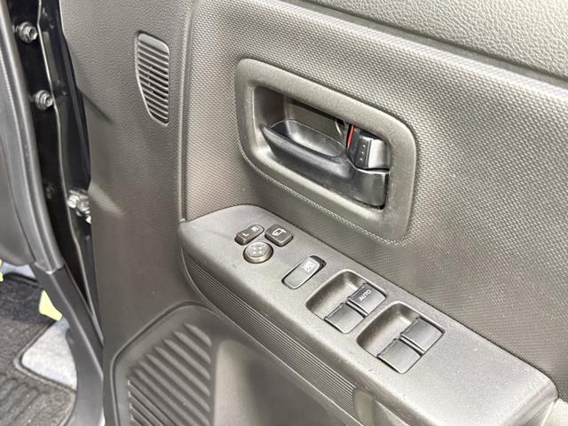 スペーシア ハイブリッドＧ　保証付き　修復歴無　ＥＴＣ　メモリーナビ　フルセグＴＶ　Ｂｌｕｅｔｏｏｔｈ　ＤＶＤ　ＣＤ　オートライト　ＥＳＣ　Ｐスタート　アイドリングストップ　オートエアコン　スマートキー　電格ミラー　フルフラット（28枚目）