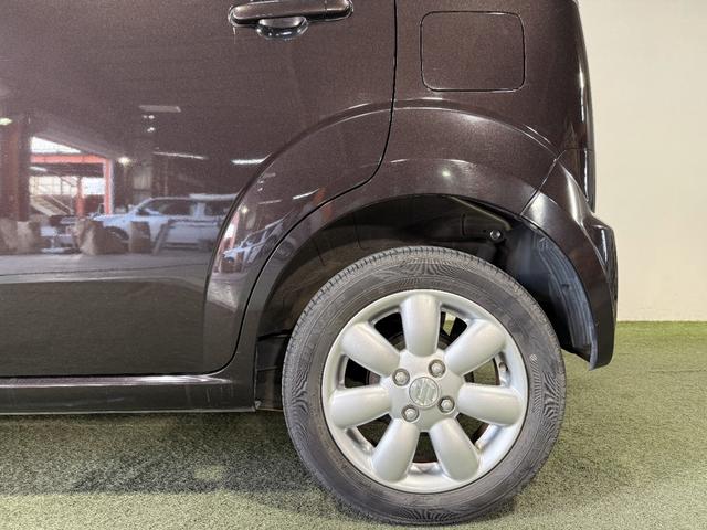 ＭＲワゴン １０ｔｈアニバーサリー　リミテッド　保証付き　修復歴無　Ｂカメラ　ＨＩＤオートライト　Ｐスタート　タッチパネルオーディオ　ＵＳＢ　ＣＤ　ステアリングスイッチ　スマートキー　純正１４インチＡＷ　ウィンカーミラー　ベンチシート　フルフラット（45枚目）