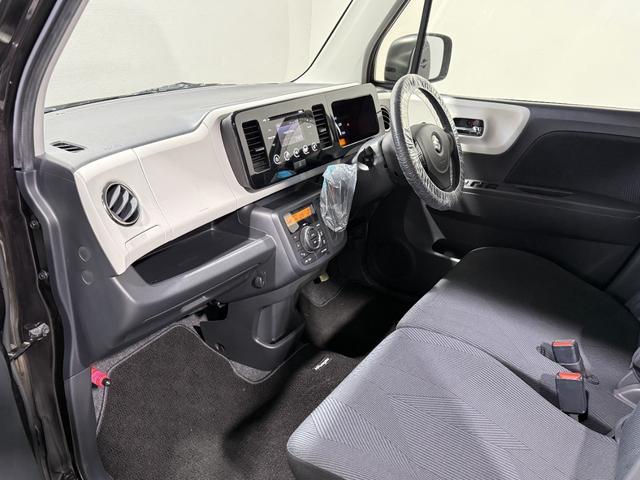 ＭＲワゴン １０ｔｈアニバーサリー　リミテッド　保証付き　修復歴無　Ｂカメラ　ＨＩＤオートライト　Ｐスタート　タッチパネルオーディオ　ＵＳＢ　ＣＤ　ステアリングスイッチ　スマートキー　純正１４インチＡＷ　ウィンカーミラー　ベンチシート　フルフラット（51枚目）