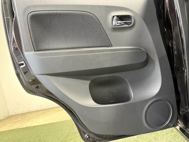 ＭＲワゴン １０ｔｈアニバーサリー　リミテッド　保証付き　修復歴無　Ｂカメラ　ＨＩＤオートライト　Ｐスタート　タッチパネルオーディオ　ＵＳＢ　ＣＤ　ステアリングスイッチ　スマートキー　純正１４インチＡＷ　ウィンカーミラー　ベンチシート　フルフラット（56枚目）