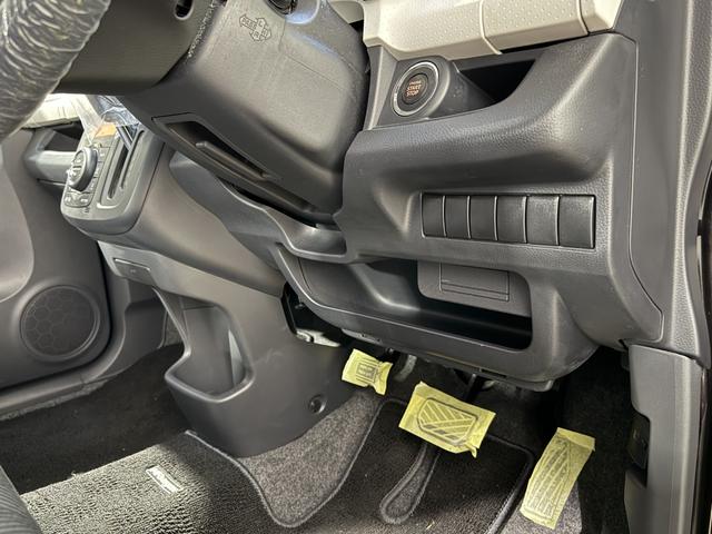 ＭＲワゴン １０ｔｈアニバーサリー　リミテッド　保証付き　修復歴無　Ｂカメラ　ＨＩＤオートライト　Ｐスタート　タッチパネルオーディオ　ＵＳＢ　ＣＤ　ステアリングスイッチ　スマートキー　純正１４インチＡＷ　ウィンカーミラー　ベンチシート　フルフラット（66枚目）