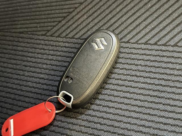 ＭＲワゴン １０ｔｈアニバーサリー　リミテッド　保証付き　修復歴無　Ｂカメラ　ＨＩＤオートライト　Ｐスタート　タッチパネルオーディオ　ＵＳＢ　ＣＤ　ステアリングスイッチ　スマートキー　純正１４インチＡＷ　ウィンカーミラー　ベンチシート　フルフラット（79枚目）