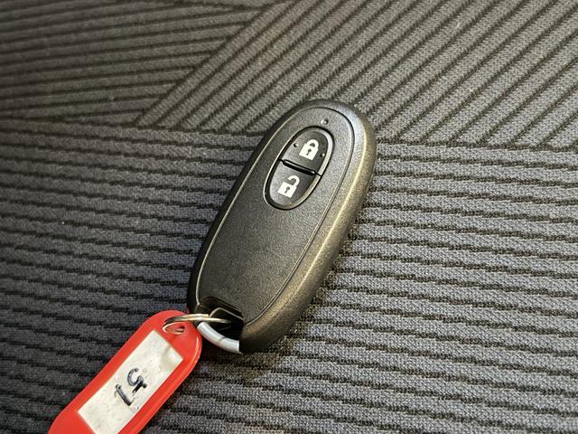 ＭＲワゴン １０ｔｈアニバーサリー　リミテッド　保証付き　修復歴無　Ｂカメラ　ＨＩＤオートライト　Ｐスタート　タッチパネルオーディオ　ＵＳＢ　ＣＤ　ステアリングスイッチ　スマートキー　純正１４インチＡＷ　ウィンカーミラー　ベンチシート　フルフラット（80枚目）