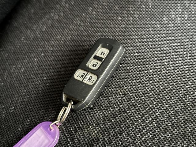 N-BOXカスタム G ターボSSパッケージ 保証付き 修復歴無 ETC Bカメラ 両PSD クルコン CTBA ESC HIDオートライト フォグ パドルシフト Pスタート Aストップ AAC スマートキー 純正15AW ウィンカー付電格ミラー(80枚目)