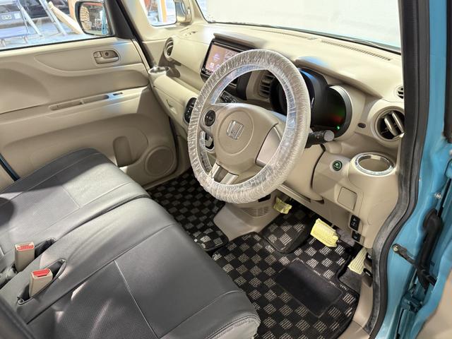 N-BOX G 保証付き 修復歴無 ETC Bカメラ フルセグナビ BT DVD CTBA ESC Pスタート Aストップ AAC スマートキー 電格ミラー 革調シートカバー シートハイトアジャスター あんしんPKG(29枚目)