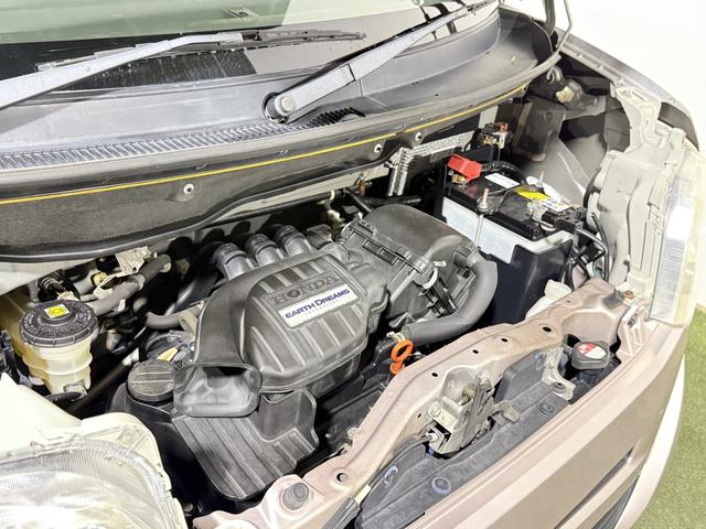 N-BOX G・Lパッケージ 保証付き 修復歴無 Bカメラ 両側電動スライド 純正ナビ USB CD ESC プッシュスタート アイドリングストップ ステアリングスイッチ オートエアコン スマートキー 電動格納ミラー ベンチシート(78枚目)