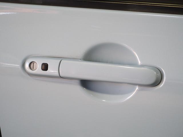 アルトラパン リミテッド　保証付き　修復歴無　シートヒーター　Ｐスタート　スマートキー　社外１４インチＡＷ　Ｆ／Ｓ／Ｒスポイラー付　電動格納ミラー　純正オーディオ　ＣＤ　レベライザー　ベンチシート　フルフラット　シートリフター（19枚目）