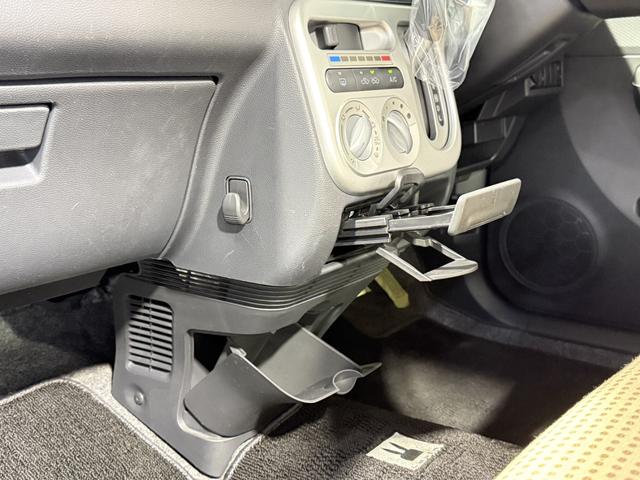 アルトラパン リミテッド　保証付き　修復歴無　シートヒーター　Ｐスタート　スマートキー　社外１４インチＡＷ　Ｆ／Ｓ／Ｒスポイラー付　電動格納ミラー　純正オーディオ　ＣＤ　レベライザー　ベンチシート　フルフラット　シートリフター（76枚目）