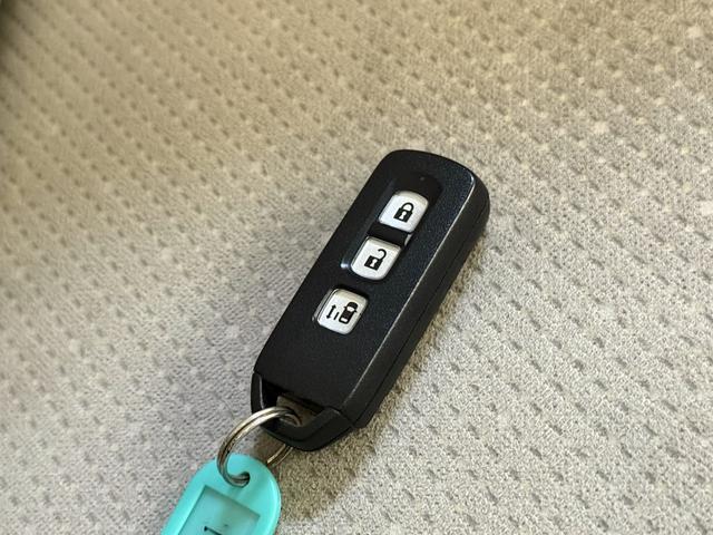 N-BOX G・Lパッケージ 保証付き 修復歴無 電動スライド ナビTV Bluetooth CD 横滑り防止 Pスタート アイドリングストップ ステリモ オートエアコン スマートキー 電動格納ミラー レベライザー ベンチシート(80枚目)