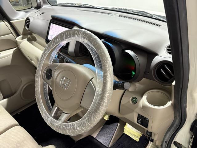 N-BOX G・Lパッケージ 保証付き 修復歴無 ETC PSD フルセグナビTV DVD CD ESC Pスタート アイドリングストップ ステリモ オートエアコン スマートキー 社外14インチAW 電動格納ミラー レベライザー(60枚目)