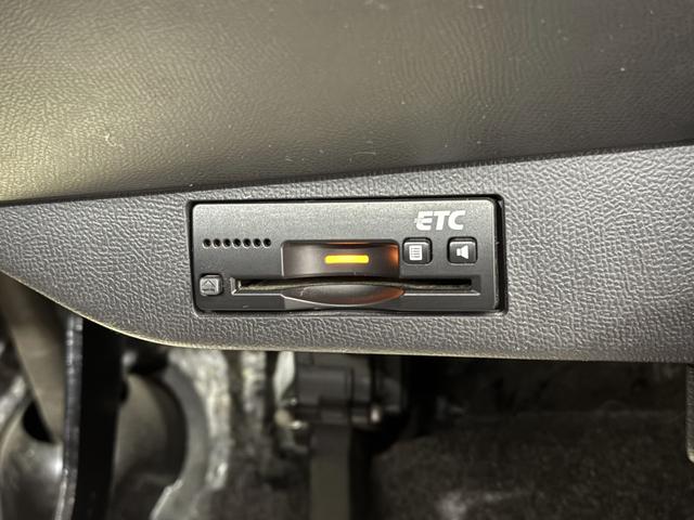 パレットＳＷ ＸＳ　保証付　修復歴無　ＥＴＣ　電動スライド　フルセグナビ　ＢＴ　ＤＶＤ　ＨＩＤオートライト　フォグ　Ｐスタート　ＡＡＣ　スマートキー　純正１４インチＡＷ　ウィンカー付電格ミラー　ベンチシート　フルフラット（7枚目）