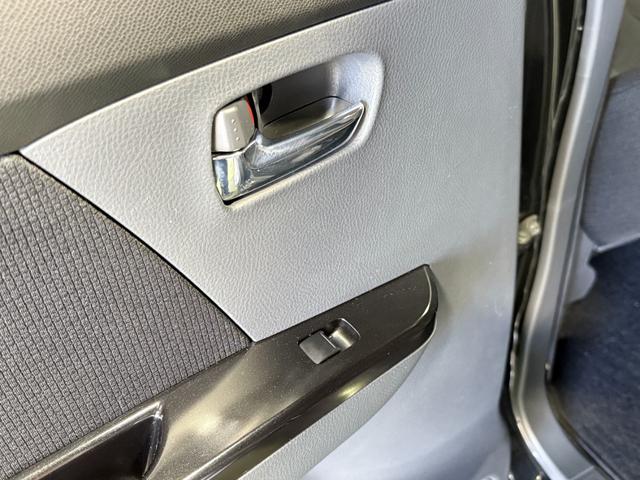 ワゴンＲスティングレー Ｔ　保証付　修復歴無　ターボ　ＥＴＣ　Ｂカメラ　フルセグナビ　ＤＶＤ　ＣＤ　ＨＩＤオートライト　フォグ　Ｐスタート　パドルシフト　スマートキー　純正１４インチＡＷ　ウィンカー付電動格納ミラー　フルフラット（57枚目）