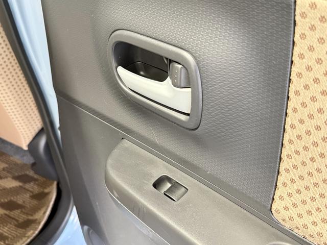 アルトラパン リミテッド　保証付き　修復歴無　ＥＴＣ　シートヒーター　プッシュスタート　スマートキー　電動格納ミラー　Ｆ／Ｓ／Ｒスポイラー　純正オーディオ　ＣＤ　レベライザー　ベンチシート　フルフラット　ＡＢＳ　Ｗエアバッグ（31枚目）