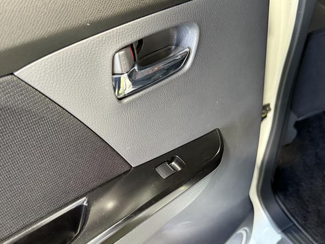 ワゴンＲスティングレー Ｘ　保証付　修復歴無　Ｐスタート　純正１４インチＡＷ　ＨＩＤヘッドライト　フォグランプ　オートエアコン　スマートキー　電動格納ミラー　純正オーディオ　ＣＤ　ベンチシート　フルフラット　ＡＢＳ　Ｗエアバッグ（59枚目）