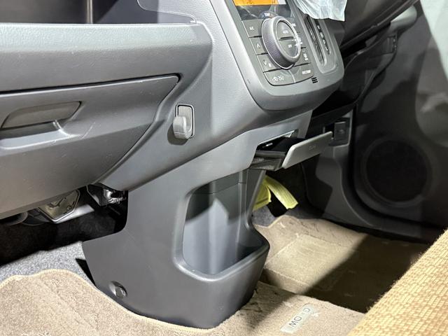 モコ Ｘ　保証付き　修復歴無　Ｂカメラ　ナビＴＶ　ＣＤ　Ｐスタート　スマートキー　オートエアコン　ウィンカー付電格ミラー　ヘッドライトレベライザー　ベンチシート　パワステ　パワーウィンドウ　ＡＢＳ　Ｗエアバッグ（76枚目）