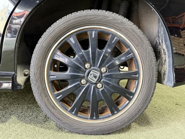 Ｎ－ＢＯＸカスタム Ｇ　ターボＳＳブラックスタイルパッケージ　保証付き　修復歴無　ＥＴＣ　Ｂカメラ　シートＨ　両ＰＳＤ　クルコン　フルセグナビ　ＢＴ　ＤＶＤ　オートリトラミラー　あんしんＰＫＧ　ＨＩＤオートライト　フォグ　パドルシフト　純正１５ＡＷ　ハーフレザー（47枚目）