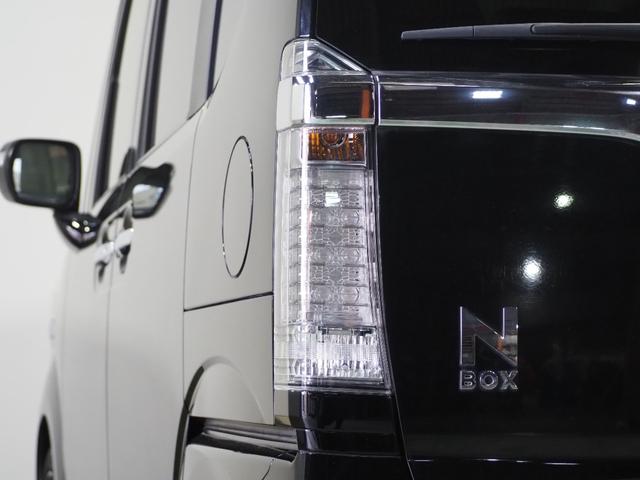 Ｎ－ＢＯＸカスタム Ｇ　ターボＳＳブラックスタイルパッケージ　保証付き　修復歴無　ＥＴＣ　Ｂカメラ　シートＨ　両ＰＳＤ　クルコン　フルセグナビ　ＢＴ　ＤＶＤ　オートリトラミラー　あんしんＰＫＧ　ＨＩＤオートライト　フォグ　パドルシフト　純正１５ＡＷ　ハーフレザー（58枚目）