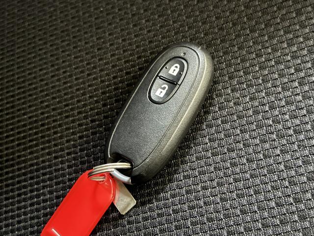 アルトラパン Ｘセレクション　保証付き　修復歴無　ＥＴＣ　シートヒーター　Ｐスタート　アイドリングストップ　スマートキー　スペアキー付　純正１４インチＡＷ　ウィンカー付電動格納ミラー　ＣＤ　レベライザー　ベンチシート　フルフラット（10枚目）