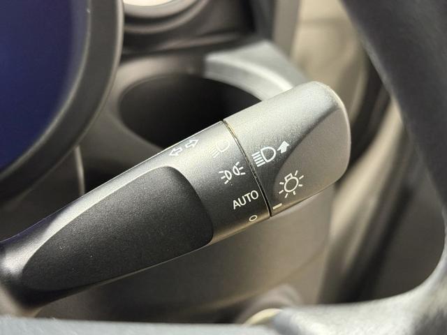キャスト アクティバＸ　保証付　修復歴無　ルーフレール　ナビＴＶ　ＤＶＤ　ＣＤ　ＬＥＤヘッドライト　オートライト　横滑り防止　プッシュスタート　アイドリングストップ　オートエアコン　スマートキー　電動格納ミラー　ベンチシート（9枚目）