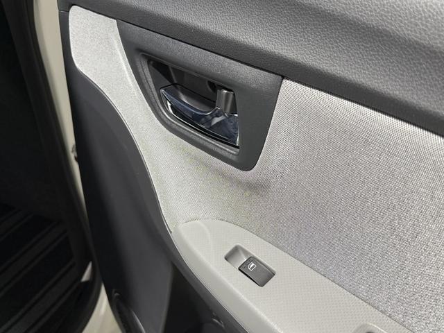 キャスト アクティバＸ　保証付　修復歴無　ルーフレール　ナビＴＶ　ＤＶＤ　ＣＤ　ＬＥＤヘッドライト　オートライト　横滑り防止　プッシュスタート　アイドリングストップ　オートエアコン　スマートキー　電動格納ミラー　ベンチシート（32枚目）