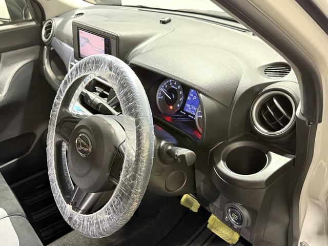 キャスト アクティバＸ　保証付　修復歴無　ルーフレール　ナビＴＶ　ＤＶＤ　ＣＤ　ＬＥＤヘッドライト　オートライト　横滑り防止　プッシュスタート　アイドリングストップ　オートエアコン　スマートキー　電動格納ミラー　ベンチシート（63枚目）