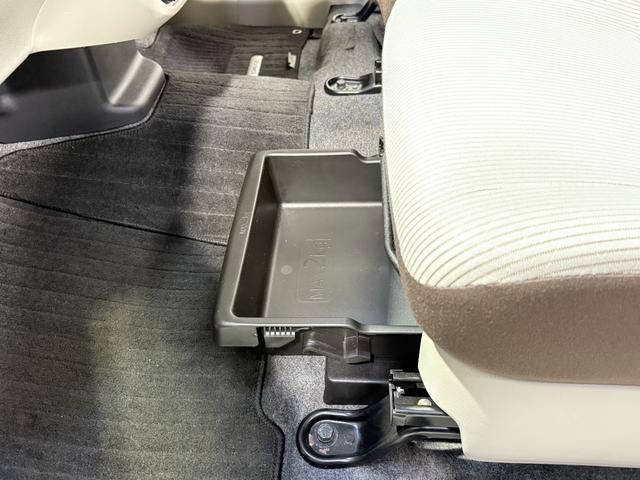 ☆ＴＶＣＭ放送中！総在庫４５０台！全車修復歴なし！安心の保証・オイル交換