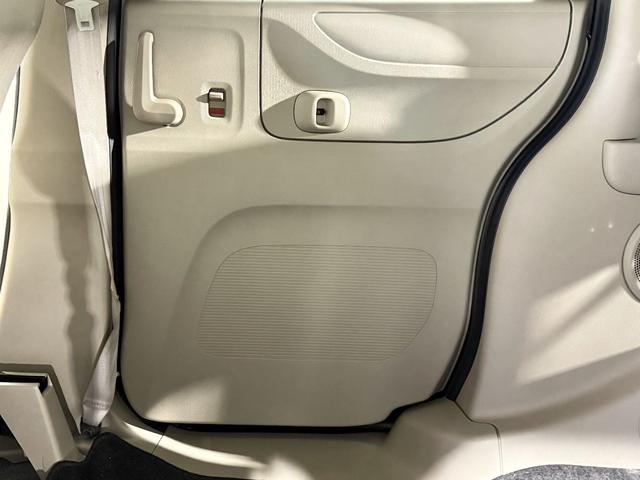 Ｎ－ＢＯＸ Ｇ　保証付き　修復歴無　横滑り防止　プッシュスタート　アイドリングストップ　オートエアコン　スマートキー　電動格納ミラー　レベライザー　ＣＤ　運転席シートハイトアジャスター　両側スライドドア　ベンチシート（31枚目）