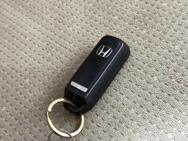 Ｎ－ＢＯＸ Ｇ　保証付き　修復歴無　横滑り防止　プッシュスタート　アイドリングストップ　オートエアコン　スマートキー　電動格納ミラー　レベライザー　ＣＤ　運転席シートハイトアジャスター　両側スライドドア　ベンチシート（77枚目）