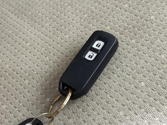 Ｎ－ＢＯＸ Ｇ　保証付き　修復歴無　横滑り防止　プッシュスタート　アイドリングストップ　オートエアコン　スマートキー　電動格納ミラー　レベライザー　ＣＤ　運転席シートハイトアジャスター　両側スライドドア　ベンチシート（78枚目）