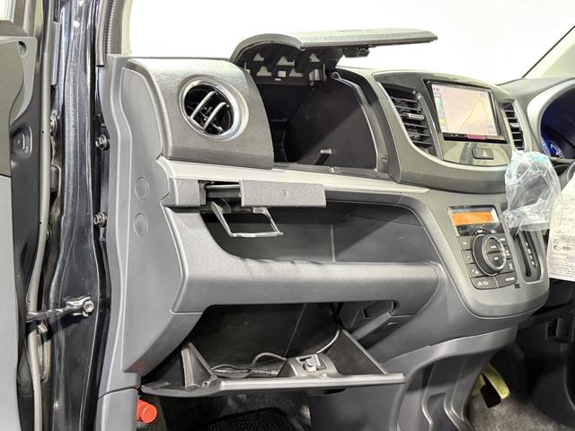 ☆ＴＶＣＭ放送中！総在庫４５０台！全車修復歴なし！安心の保証・オイル交換