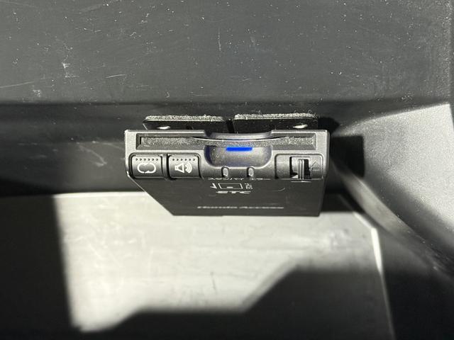 Ｎ－ＢＯＸカスタム Ｇ・Ｌパッケージ　保証付き　修復歴無　ＥＴＣ　Ｂカメラ　ＰＳＤ　フルセグナビ　ＢＴ　ＤＶＤ　ＨＩＤオートライト　フォグ　オートリトラミラー　ＥＳＣ　Ｐスタート　Ａストップ　ステリモ　ＡＡＣ　スマートキー　純正１４ＡＷ（7枚目）