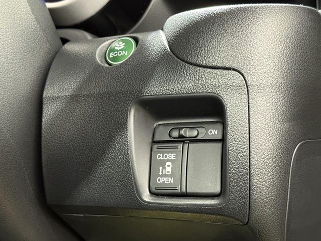 Ｎ－ＢＯＸカスタム Ｇ・Ｌパッケージ　保証付き　修復歴無　ＥＴＣ　Ｂカメラ　ＰＳＤ　フルセグナビ　ＢＴ　ＤＶＤ　ＨＩＤオートライト　フォグ　オートリトラミラー　ＥＳＣ　Ｐスタート　Ａストップ　ステリモ　ＡＡＣ　スマートキー　純正１４ＡＷ（9枚目）