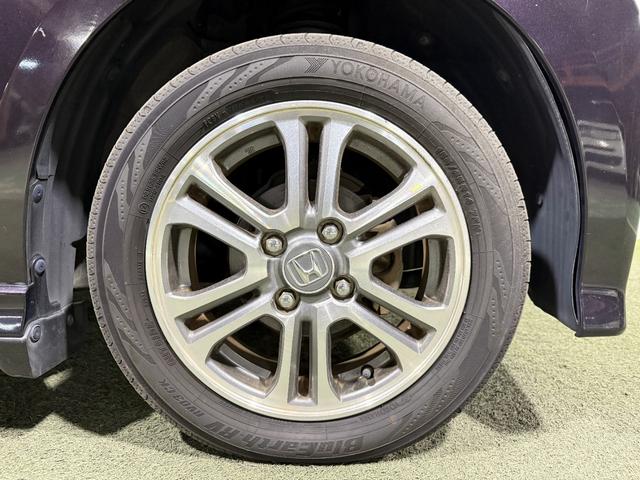 Ｎ－ＢＯＸカスタム Ｇ・Ｌパッケージ　保証付き　修復歴無　ＥＴＣ　Ｂカメラ　ＰＳＤ　フルセグナビ　ＢＴ　ＤＶＤ　ＨＩＤオートライト　フォグ　オートリトラミラー　ＥＳＣ　Ｐスタート　Ａストップ　ステリモ　ＡＡＣ　スマートキー　純正１４ＡＷ（25枚目）