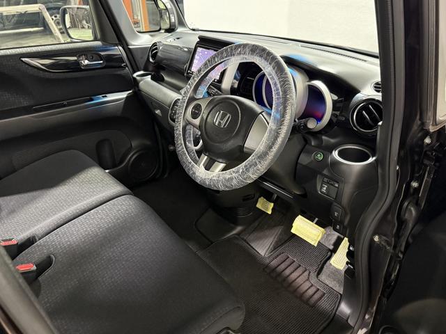 Ｎ－ＢＯＸカスタム Ｇ・Ｌパッケージ　保証付き　修復歴無　ＥＴＣ　Ｂカメラ　ＰＳＤ　フルセグナビ　ＢＴ　ＤＶＤ　ＨＩＤオートライト　フォグ　オートリトラミラー　ＥＳＣ　Ｐスタート　Ａストップ　ステリモ　ＡＡＣ　スマートキー　純正１４ＡＷ（32枚目）