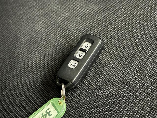 Ｎ－ＢＯＸカスタム Ｇ・Ｌパッケージ　保証付き　修復歴無　ＥＴＣ　Ｂカメラ　ＰＳＤ　フルセグナビ　ＢＴ　ＤＶＤ　ＨＩＤオートライト　フォグ　オートリトラミラー　ＥＳＣ　Ｐスタート　Ａストップ　ステリモ　ＡＡＣ　スマートキー　純正１４ＡＷ（78枚目）