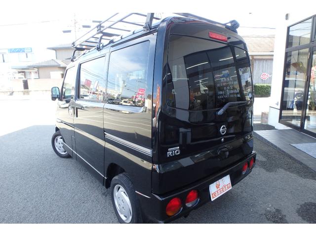 クリッパーリオ Ｅ　タイベル９４２７８ｋｍ時交換　純正ＨＤＤナビ（ワンセグＴＶ／Ｂｌｕｅｔｏｏｔｈ）　ＥＴＣ　ＴＵＦＲＥＱルーフキャリア　パワステ　エアコン　ＰＷ　ＡＢＳ　Ｗエアバッグ（12枚目）