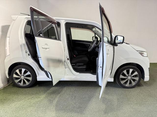 ワゴンＲスティングレー Ｔ　保証付　修復歴無　ターボ　Ｂカメラ　ＨＤＤナビ　フルセグＴＶ　ＢＴ　ＤＶＤ　ＨＩＤオートライト　フォグ　Ｐスタート　パドルシフト　スマートキー　純正１５インチＡＷ　ウィンカー付電格ミラー　フルフラット（26枚目）