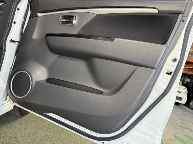 ワゴンＲスティングレー Ｔ　保証付　修復歴無　ターボ　Ｂカメラ　ＨＤＤナビ　フルセグＴＶ　ＢＴ　ＤＶＤ　ＨＩＤオートライト　フォグ　Ｐスタート　パドルシフト　スマートキー　純正１５インチＡＷ　ウィンカー付電格ミラー　フルフラット（27枚目）