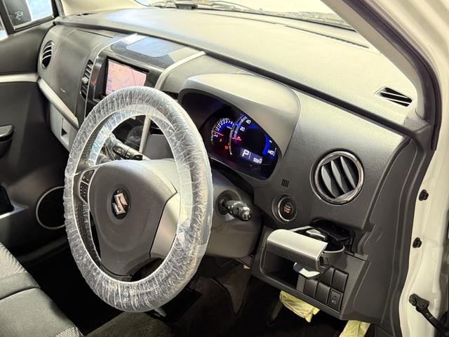 ワゴンＲスティングレー Ｔ　保証付　修復歴無　ターボ　Ｂカメラ　ＨＤＤナビ　フルセグＴＶ　ＢＴ　ＤＶＤ　ＨＩＤオートライト　フォグ　Ｐスタート　パドルシフト　スマートキー　純正１５インチＡＷ　ウィンカー付電格ミラー　フルフラット（62枚目）