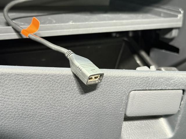 ワゴンＲスティングレー Ｔ　保証付　修復歴無　ターボ　Ｂカメラ　ＨＤＤナビ　フルセグＴＶ　ＢＴ　ＤＶＤ　ＨＩＤオートライト　フォグ　Ｐスタート　パドルシフト　スマートキー　純正１５インチＡＷ　ウィンカー付電格ミラー　フルフラット（74枚目）