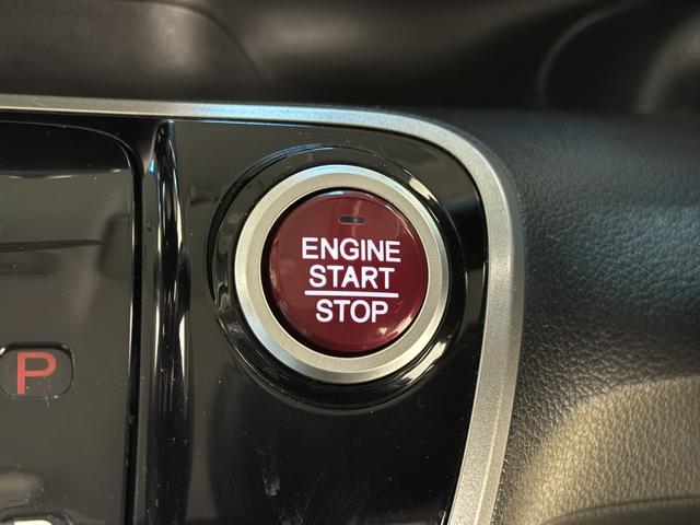 Ｎ－ＢＯＸカスタム Ｇ・Ｌパッケージ　保証付　修復歴無　Ｂカメラ　両ＰＳＤ　ナビＴＶ　ＤＶＤ　ＣＤ　ＨＩＤオートライト　フォグ　ＥＳＣ　Ｐスタート　Ａストップ　ステリモ　ＡＡＣ　スマートキー　純正１４インチＡＷ　ウィンカー付電動格納ミラー（12枚目）