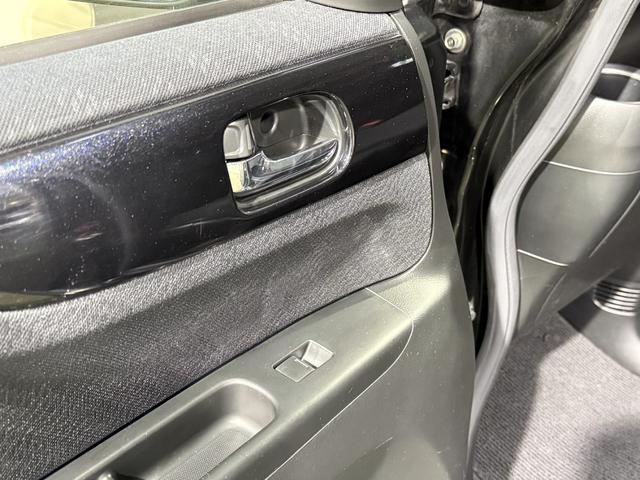 Ｎ－ＢＯＸカスタム Ｇ・Ｌパッケージ　保証付　修復歴無　Ｂカメラ　両ＰＳＤ　ナビＴＶ　ＤＶＤ　ＣＤ　ＨＩＤオートライト　フォグ　ＥＳＣ　Ｐスタート　Ａストップ　ステリモ　ＡＡＣ　スマートキー　純正１４インチＡＷ　ウィンカー付電動格納ミラー（50枚目）