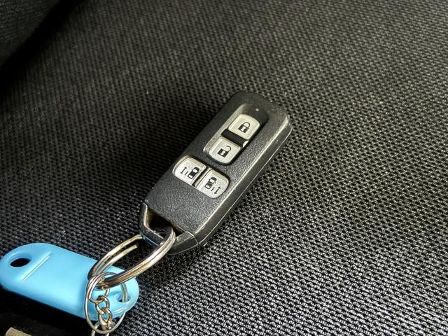 Ｎ－ＢＯＸカスタム Ｇ・Ｌパッケージ　保証付　修復歴無　Ｂカメラ　両ＰＳＤ　ナビＴＶ　ＤＶＤ　ＣＤ　ＨＩＤオートライト　フォグ　ＥＳＣ　Ｐスタート　Ａストップ　ステリモ　ＡＡＣ　スマートキー　純正１４インチＡＷ　ウィンカー付電動格納ミラー（78枚目）