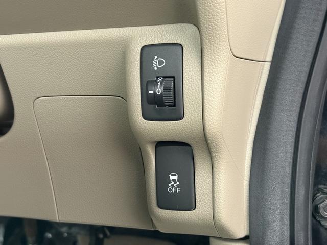 N-BOX G・Lパッケージ 保証付 修復歴無 ETC Bカメラ 両PSD ナビTV ESC Pスタート アイドリングストップ ステアリングスイッチ オートエアコン スマートキー モデューロ13インチAW 電格ミラー レベライザー(61枚目)