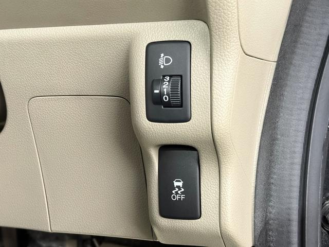 N-BOX G・Lパッケージ 保証付き 修復歴無 ETC Bカメラ 両PSD フルセグナビ BT DVD CD ESC Pスタート アイドリングストップ ステリモ AAC スマートキー 社外14インチAW 電格ミラー レベライザー(10枚目)