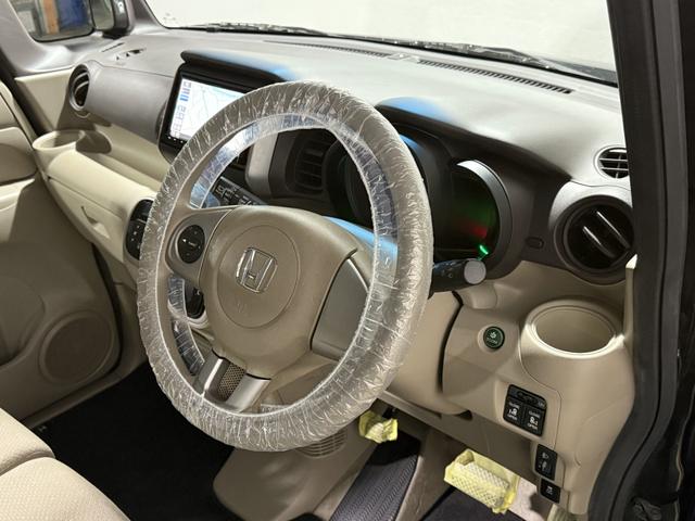 N-BOX G・Lパッケージ 保証付き 修復歴無 ETC Bカメラ 両PSD フルセグナビ BT DVD CD ESC Pスタート アイドリングストップ ステリモ AAC スマートキー 社外14インチAW 電格ミラー レベライザー(59枚目)