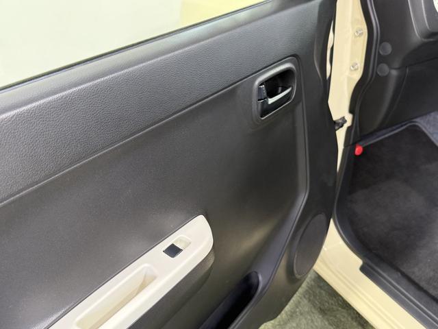 アルト Ｓ　保証付き　修復歴無　１オーナー　ＥＴＣ　Ｂカメラ　シートＨ　レーダーＢＳ　衝突被害軽減Ｂ　ＥＳＣ　ナビＴＶ　ＤＶＤ　ＣＤ　アイドリングストップ　電格ミラー　キーレス　レベライザー　運転席シートリフター（49枚目）