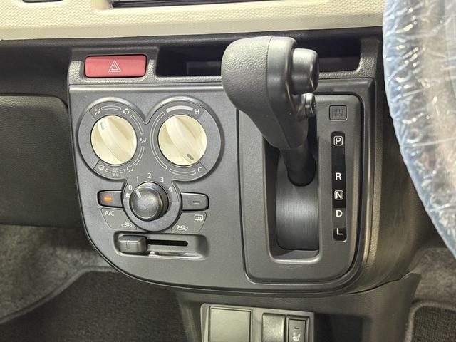 アルト Ｓ　保証付き　修復歴無　１オーナー　ＥＴＣ　Ｂカメラ　シートＨ　レーダーＢＳ　衝突被害軽減Ｂ　ＥＳＣ　ナビＴＶ　ＤＶＤ　ＣＤ　アイドリングストップ　電格ミラー　キーレス　レベライザー　運転席シートリフター（69枚目）