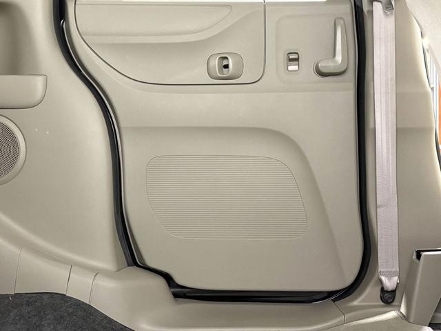 N-BOX G 保証付き 修復歴無 ETC フルセグナビTV DVD CD 横滑り防止 Pスタート アイドリングストップ スマートキー 電格ミラー レベライザー ベンチシート 両側スライド ナビ装着用スペシャルPKG(51枚目)